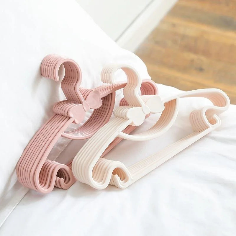 Children's clothes hanger