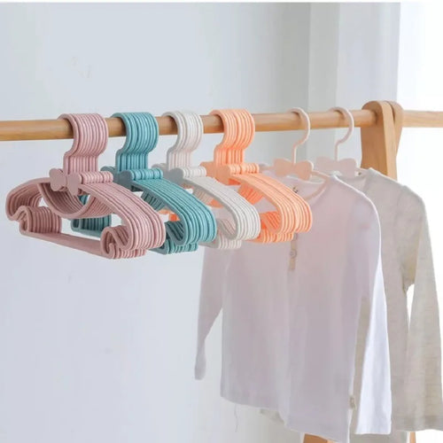 Children's clothes hanger